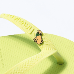 Pin Chinelo Cachorro Caramelo